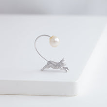 Load image into Gallery viewer, Cat tail earring (rhodium plated silver)
