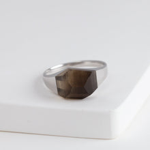 Load image into Gallery viewer, Mini rock crystal smoky quartz ring - silver
