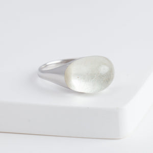 Mini rock round silver rutilated quartz ring - silver