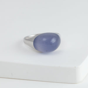 Mini rock round blue chalcedony ring - silver