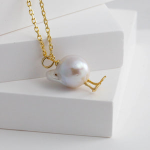 Duck butt necklace