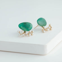 Load image into Gallery viewer, Fairy large emerald and pearl earrings
