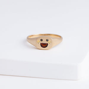 Small happy face signet ring with sparkly cheeks