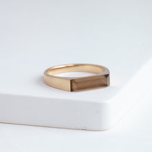 Load image into Gallery viewer, Smoky quartz signet ring
