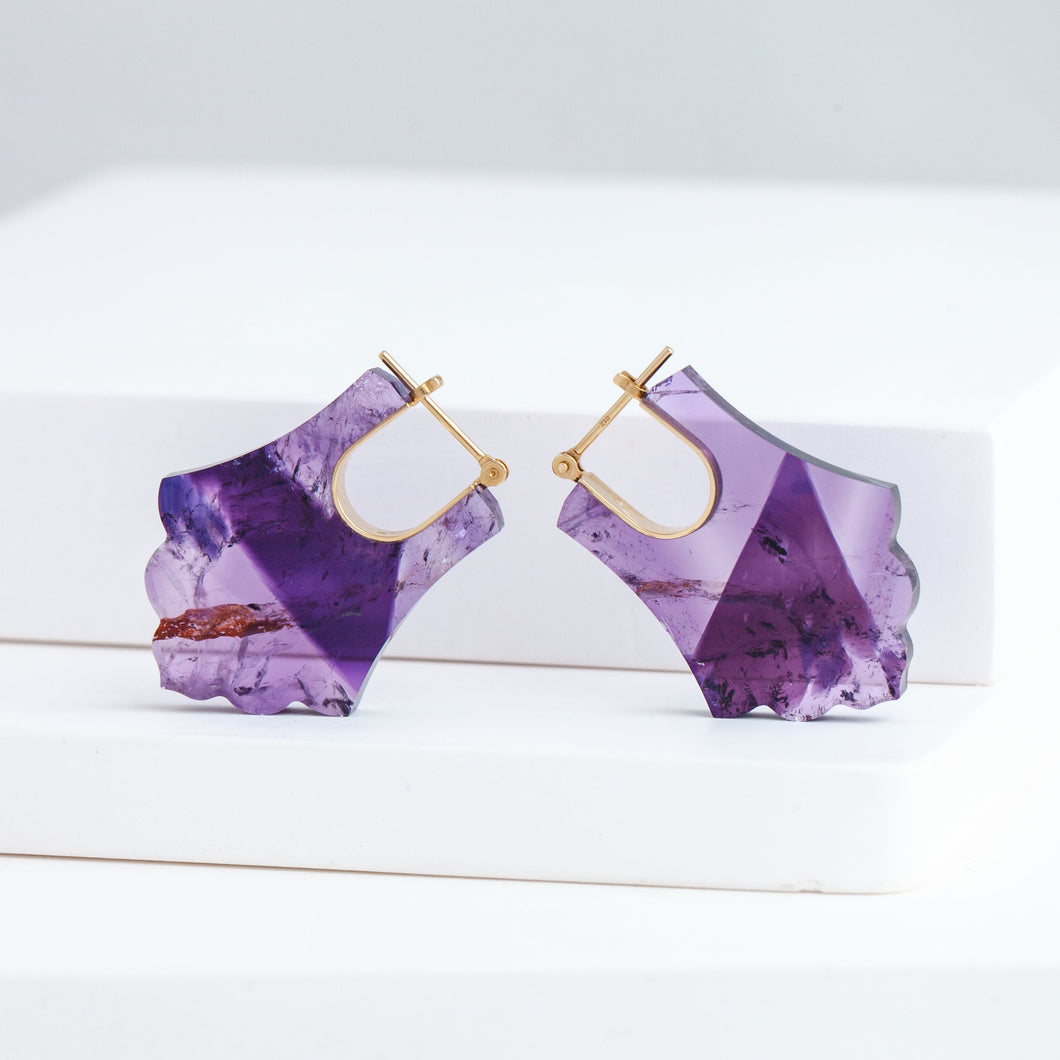 Crest amethyst Acanthus earrings