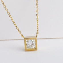 Load image into Gallery viewer, Position yellow gold square frame round diamond necklace (No. 3163)
