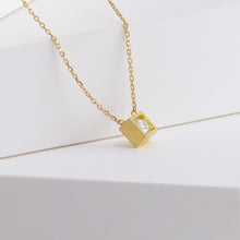 Load image into Gallery viewer, Position yellow gold square frame round diamond necklace (No. 3163)
