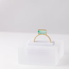Load image into Gallery viewer, Band one-of-a-kind emerald ring
