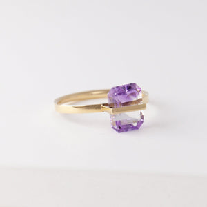 Band one-of-a-kind bi-color amethyst ring