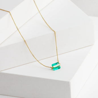 Band one-of-a-kind emerald necklace (No. 2946)