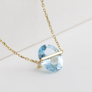 Band one-of-a-kind oval aquamarine necklace