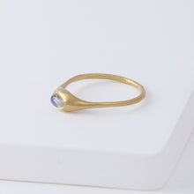 Load image into Gallery viewer, Yui moonstone ring
