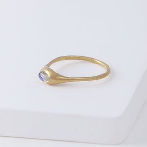 Yui moonstone ring