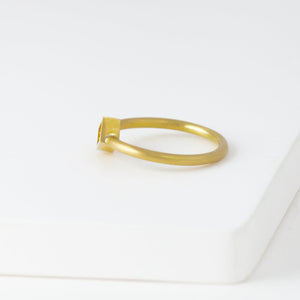 Position yellow gold rectangle frame marquis diamond ring