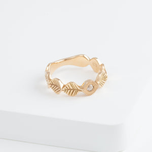 Leaf milgrain rose gold ring with diamond