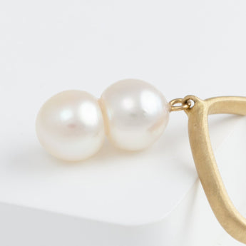 Syami hanging double akoya pearl ear cuff
