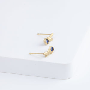 Whisper blue sapphire stud