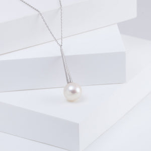 Raindrop one-of-a-kind pearl platinum necklace