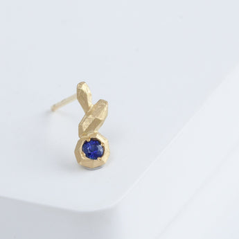 Whisper blue sapphire stud