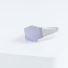 Load image into Gallery viewer, Mini rock crystal purple jade ring - silver
