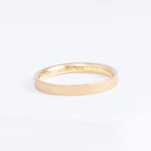 Load image into Gallery viewer, Silky 2.8mm YG with five diamonds
