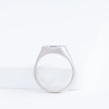 Load image into Gallery viewer, Big oval mouth face signet ring with sapphire cheeks
