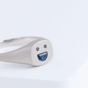 Small happy face platinum signet ring