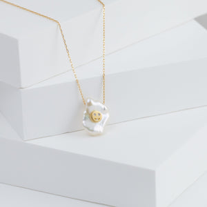 Smiley on pearl with diamonds necklace
