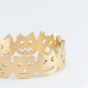 Cat iconic ring