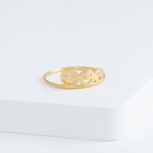 Load image into Gallery viewer, Diamond three smile ring

