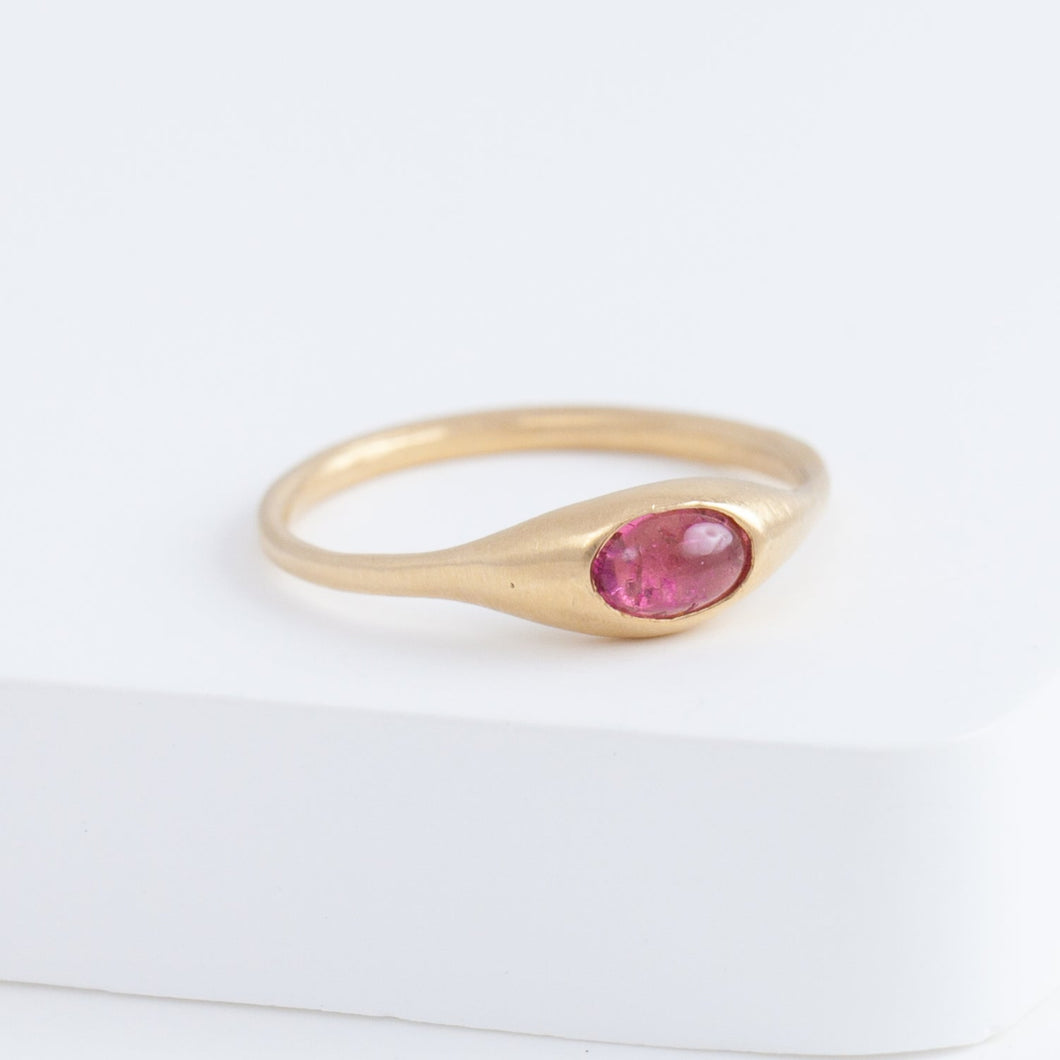 Yui pink tourmaline ring