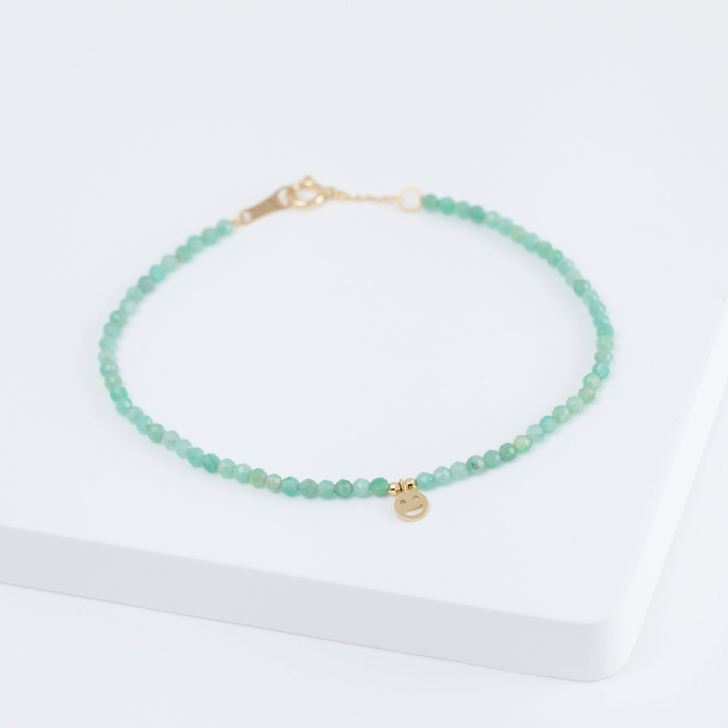 Smiley emerald beads bracelet