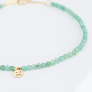 Smiley emerald beads bracelet