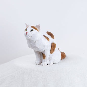 Ryoji Bannai - #2516 Orange and white sitting cat