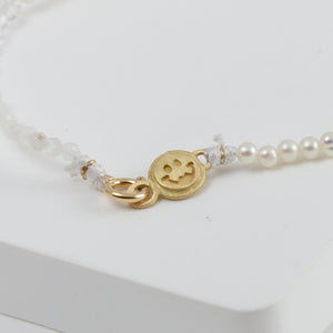 Lip smiley charm white gemstones beads bracelet