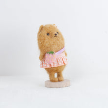 Load image into Gallery viewer, Fluffy - small Pomeranian doll

