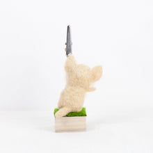 Load image into Gallery viewer, Fluffy - Chihuahua memo stand
