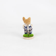 Load image into Gallery viewer, Fluffy - Corgi brooch pin with stand
