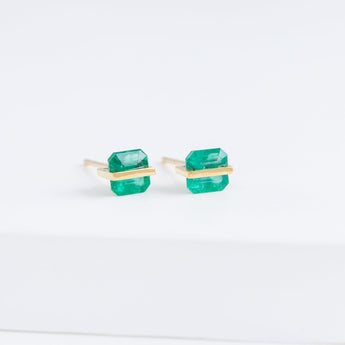 Band one-of-a-kind square emerald studs