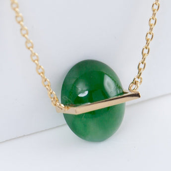 Band one-of-a-kind forest green jade necklace