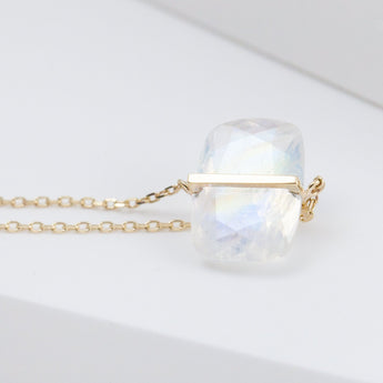 Band one-of-a-kind rainbow moonstone necklace