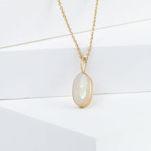 Load image into Gallery viewer, Gallery Australian opal necklace
