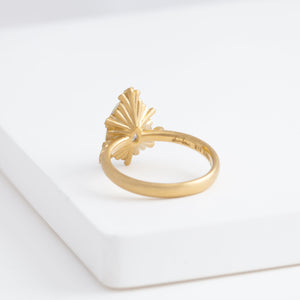 [Bespoke] Spread OOAK antique pear diamond ring