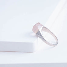 Load image into Gallery viewer, Mini rock rose quartz ring - silver
