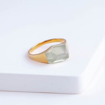 Mini rock green aquamarine ring