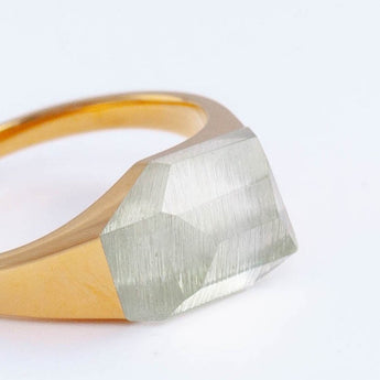 Mini rock green aquamarine ring