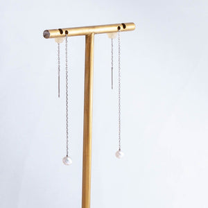 Baby Akoya pearl single pearl drop platinum earrings