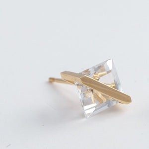 Band quartz studs