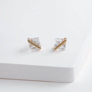 Band quartz studs