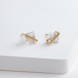 Band quartz studs